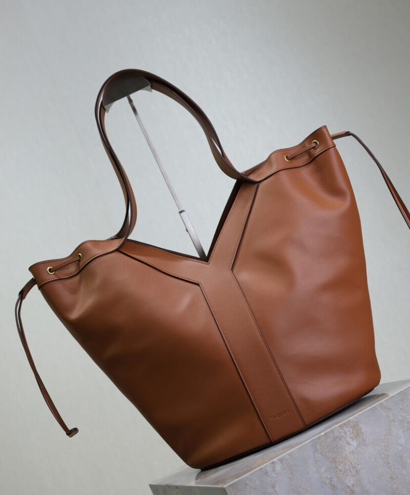Saint Laurent Y Large Hobo In Leather 833160